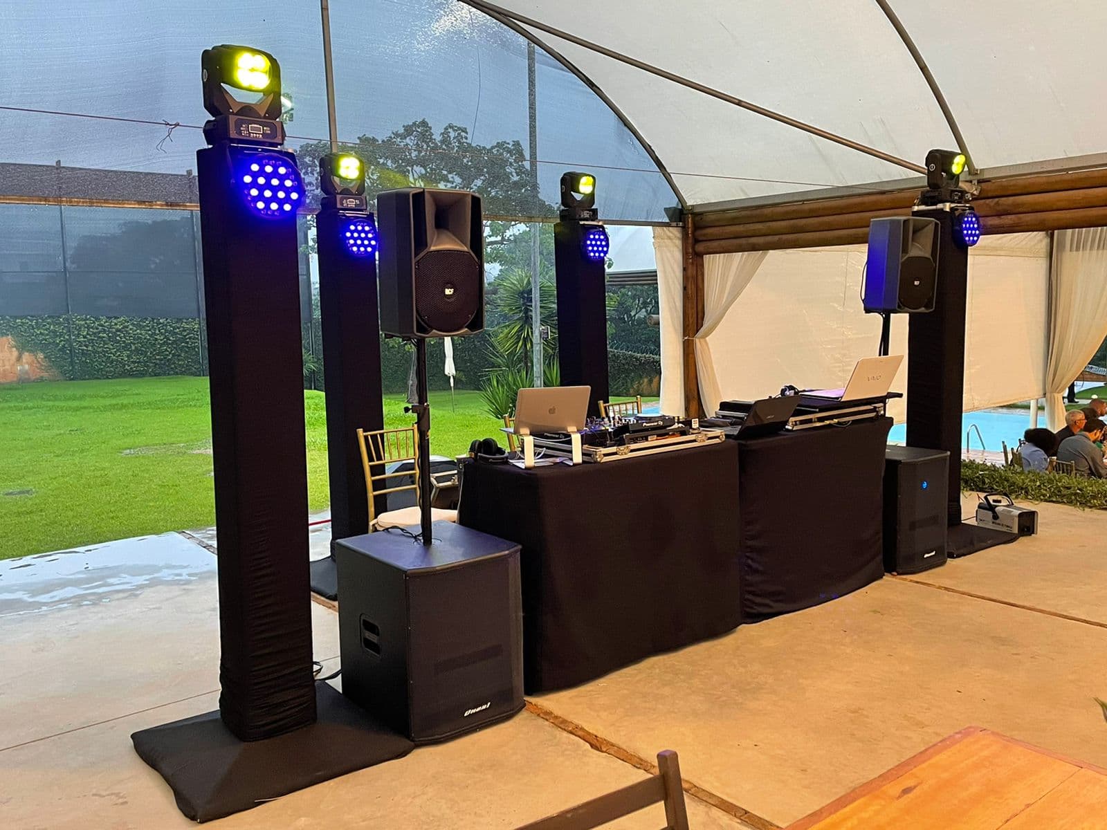 Estrutura de palco, som e iluminação montada pelo Viva Acústicos - foto 5